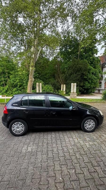 Schwarz Gebraucht 2006 VW Golf V Kleinwagen | 4.500 € (Teuer) - Bild 1/4