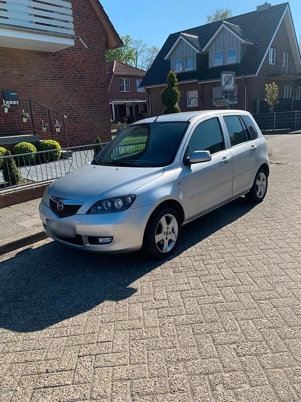 Second-hand Mazda 2 59 CP (43 kW) 2006 Argintiu Hatchback