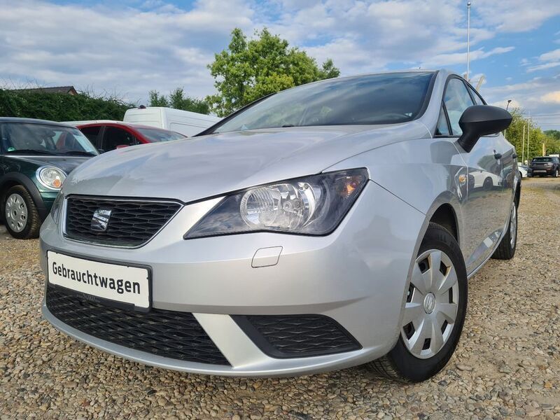 Silber Gebraucht 2015 Seat Ibiza Reference Limousine | 6.300 € (Fairer Preis) - Bild 1/4