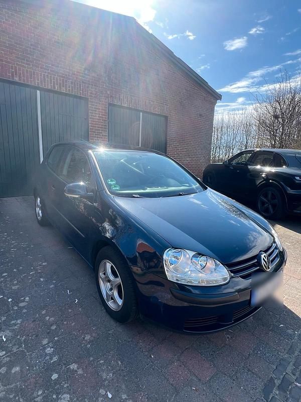 Gebraucht VW Golf V 75 PS (55 kW) 2004 Blau Kleinwagen