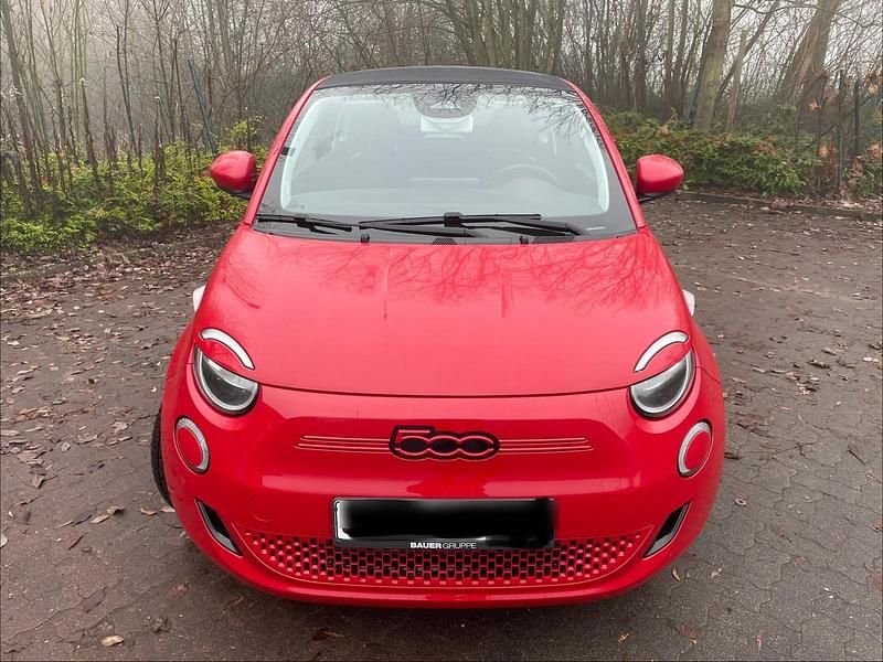 Gebraucht Fiat 500e 86 kW (118 PS) 2022 Rot Cabrio