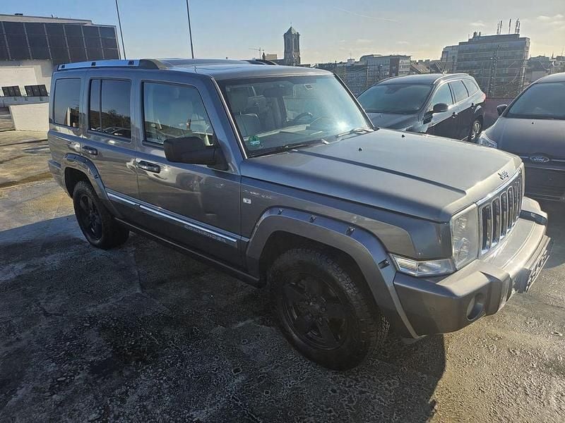 Gebraucht Jeep Commander 218 PS (160 kW) 2008 Grau SUV