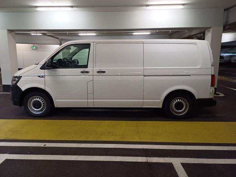 Weiß Gebraucht 2019 VW T6.1 Van | 15.900 € - Bild 1/4
