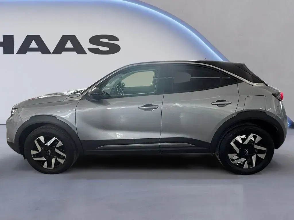 Gebraucht Opel Mokka Elegance 131 PS (96 kW) 2023 Kontrast grau/quarz silber SUV