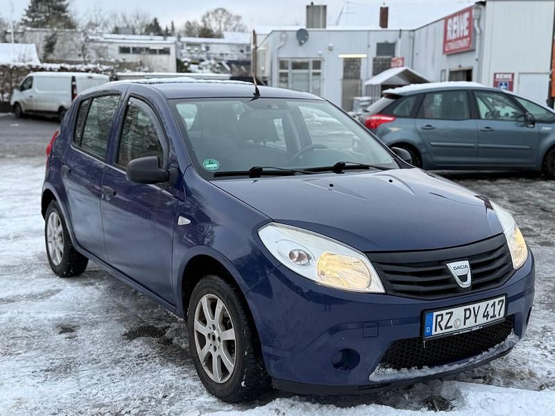 Second-hand Dacia Sandero 75 CP (55 kW) 2009 Albastru Berlinǎ