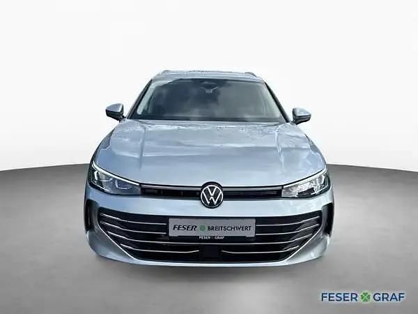 Neu VW Passat Business 150 PS (110 kW) 2026 Oyster silver metallic Kombi