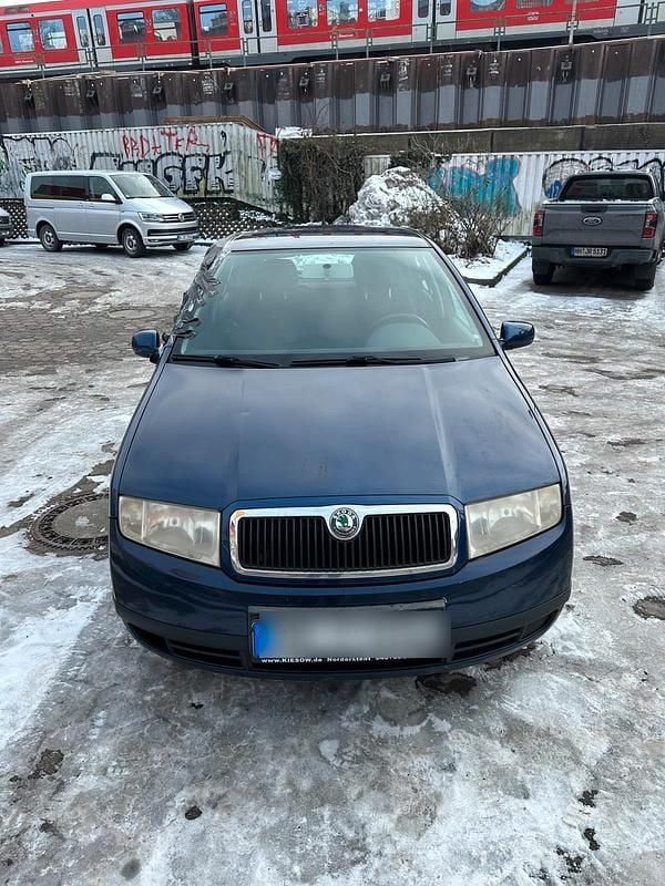 Blau Gebraucht 2006 Skoda Fabia Limousine | 650 € (Superpreis) - Bild 1/4