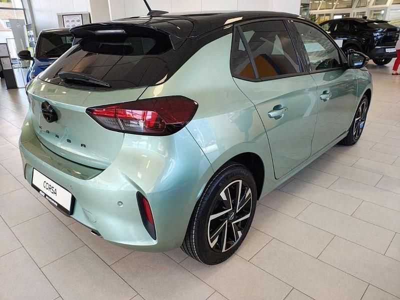 Neu Opel Corsa 110 PS (80 kW) 2026 Gruen Kleinwagen