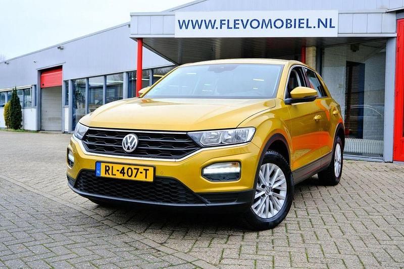 Gelb Gebraucht 2018 VW T-Roc SUV | 11.750 € (Fairer Preis) - Bild 1/4