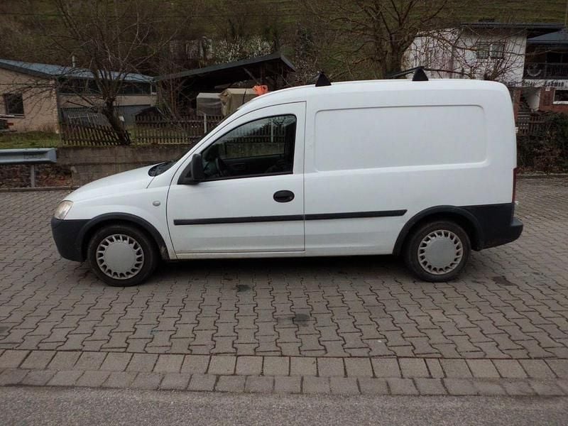 Gebraucht Opel Combo 75 PS (55 kW) 2008 Weiß Van / Kleinbus