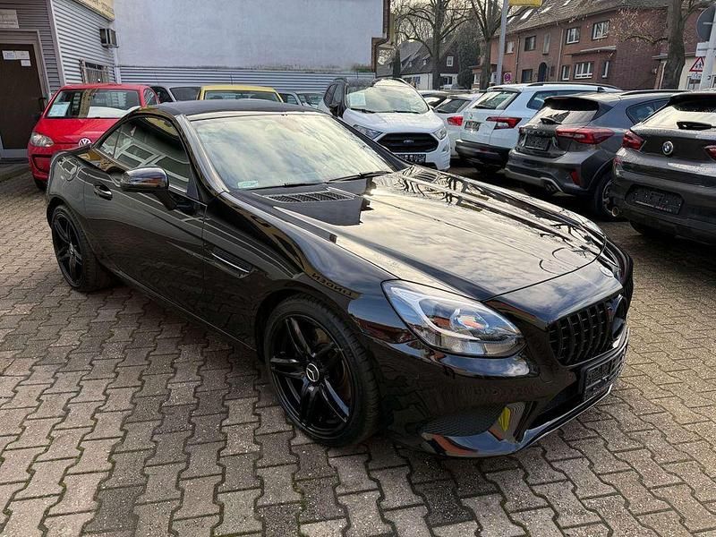 Gebraucht Mercedes SLC200 184 PS (135 kW) 2016 Schwarz Cabrio
