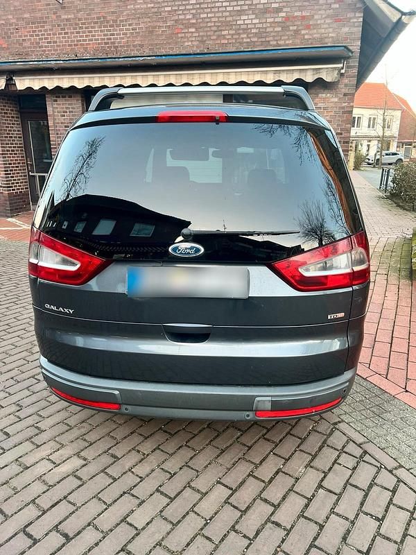 Gebraucht Ford Galaxy 140 PS (102 kW) 2008 Grau Van / Kleinbus