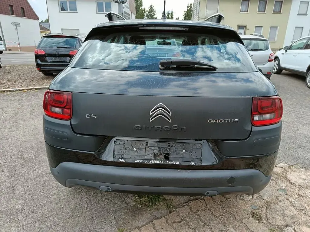 Gebraucht Citroën C4 Feel 82 PS (60 kW) 2015 Schwarz Limousine