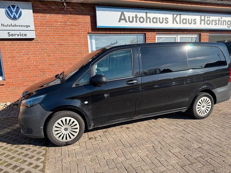 Usado Mercedes Vito 163 HP (119 kW) 2022 Preto Van