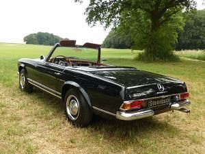 Gebraucht Mercedes 250 150 PS (110 kW) 1967 Schwarz Cabrio