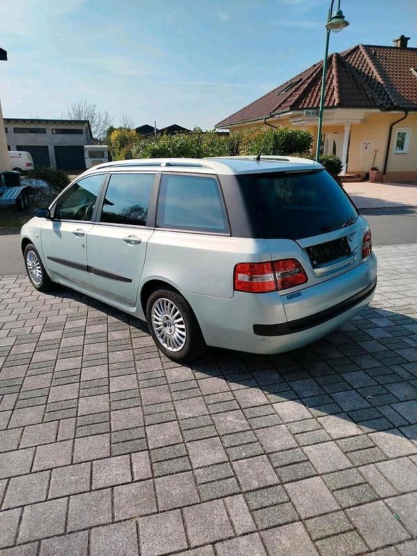 Gebraucht Fiat Stilo 103 PS (75 kW) 2004 Grau Kombi