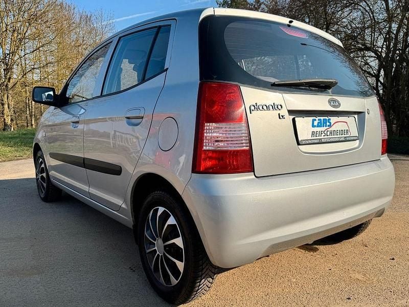 Gebraucht Kia Picanto LX 65 PS (47 kW) 2007 Silber Kleinwagen