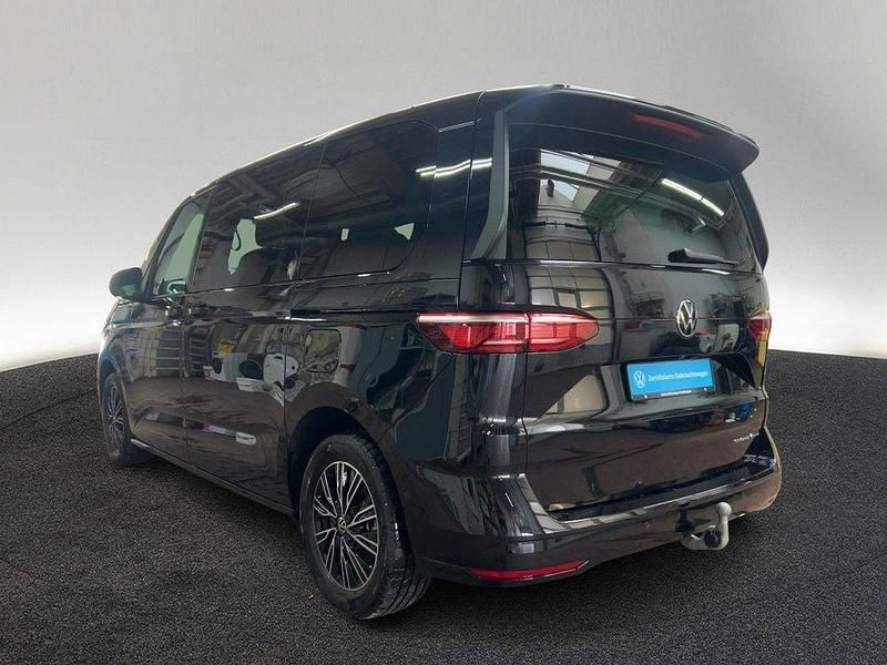 Gebraucht VW Multivan Basis 177 PS (130 kW) 2025 2t deep black perleffekt Van