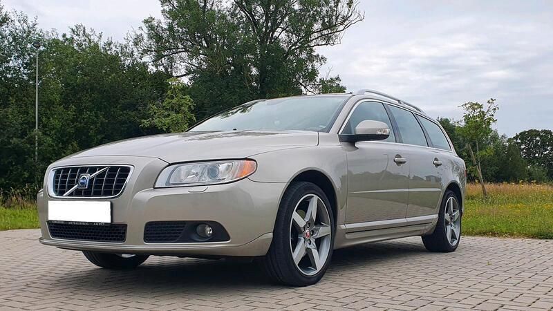 Beige Gebraucht 2008 Volvo V70 Kombi | 4.750 € (Fairer Preis) - Bild 1/4