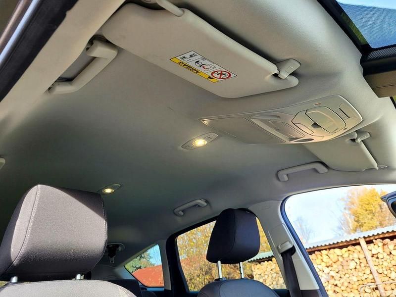 Gebraucht Ford C-MAX Titanium 150 PS (110 kW) 2018 Braun Van / Kleinbus