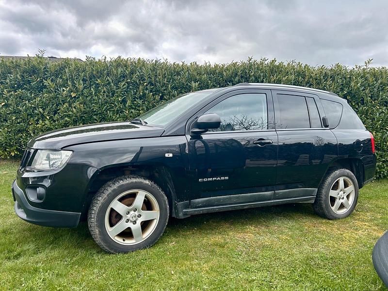 Gebraucht Jeep Compass Limited 163 PS (119 kW) 2012 Schwarz SUV