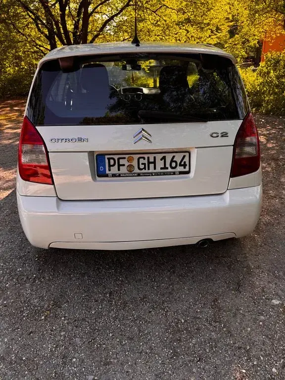 Gebraucht Citroën C2 VTR Sport 73 PS (53 kW) 2009 Weiß Kleinwagen
