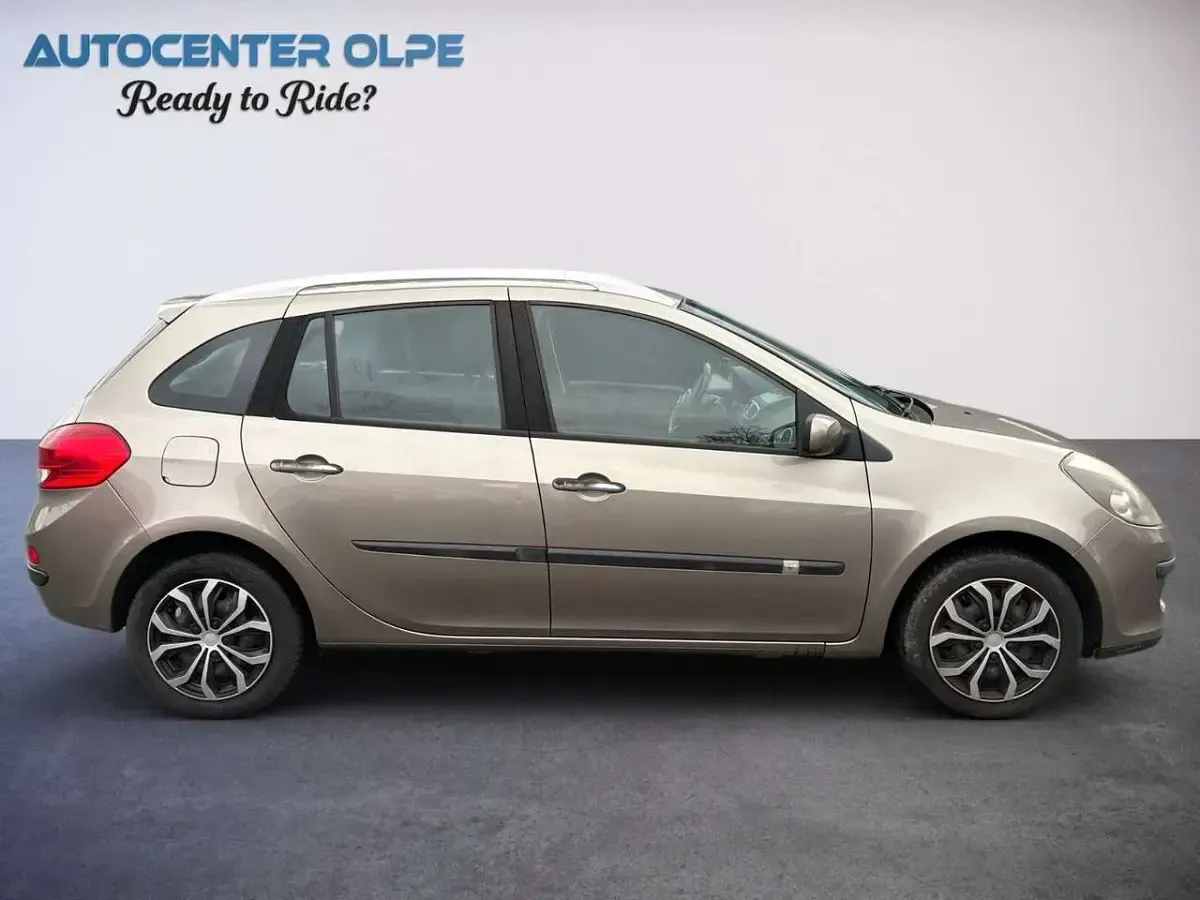 Gebraucht Renault Clio GrandTour 101 PS (74 kW) 2008 Stone Kombi