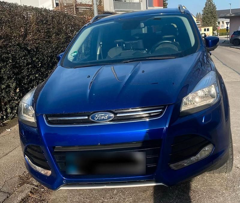 Gebraucht Ford Kuga 150 PS (110 kW) 2016 Blau SUV