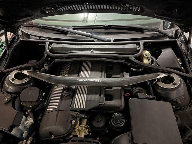 Usata BMW 330 Performance 231 CV (169 kW) 2004 Blu Cabrio