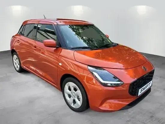 Neu Suzuki Swift Comfort 83 PS (61 kW) 2026 Flame orange pearl metallic Limousine