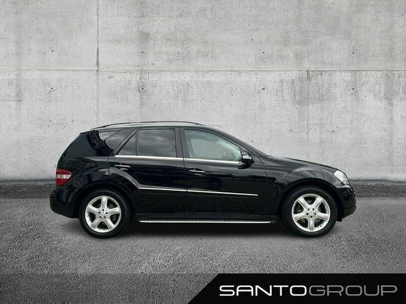 Gebraucht Mercedes ML280 190 PS (139 kW) 2006 Unilack schwarz SUV