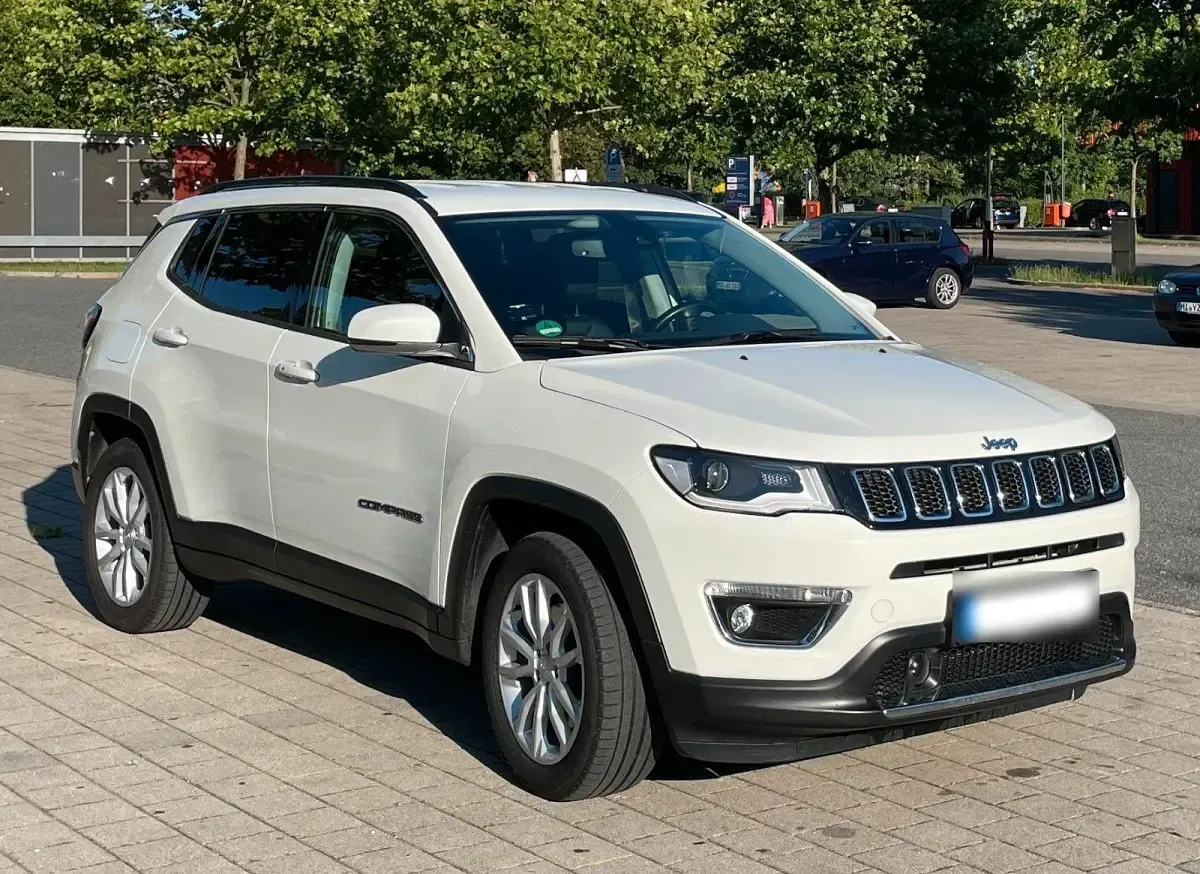 Gebraucht Jeep Compass Limited 190 PS (139 kW) 2020 Weiß SUV