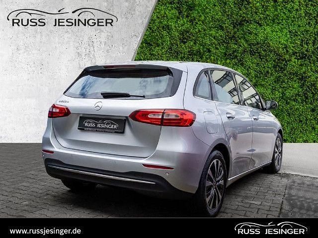 Gebraucht Mercedes B250e Style 218 PS (160 kW) 2022 Van / Kleinbus