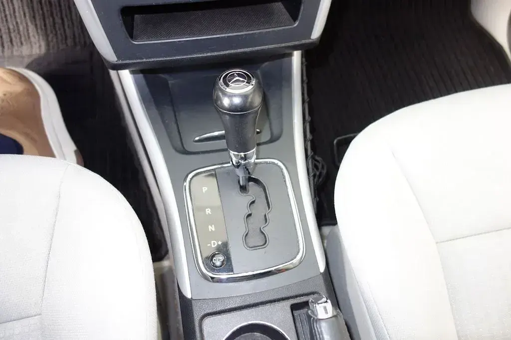 Second-hand Mercedes B200 140 CP (102 kW) 2007 Argintiu Monovolum
