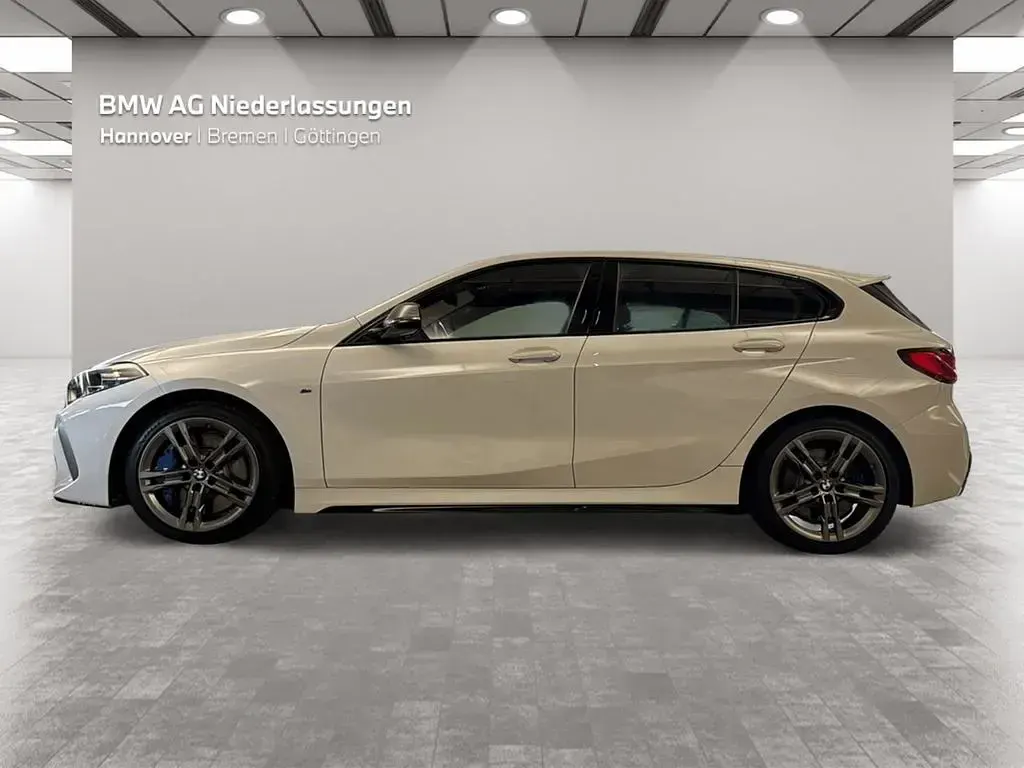 Gebraucht BMW M135 Performance 306 PS (225 kW) 2023 Weiß Kleinwagen