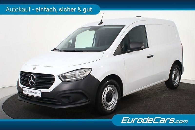 Weiß Gebraucht 2022 Mercedes Citan 110 Van / Kleinbus | 12.800 € (Guter Preis) - Bild 1/4