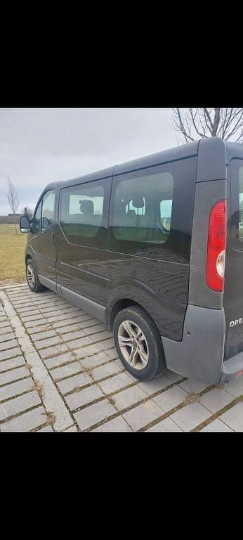 Gebraucht Opel Vivaro 145 PS (106 kW) 2009 Schwarz Van / Kleinbus