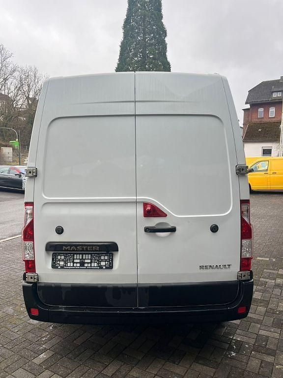Gebraucht Renault Master 131 PS (96 kW) 2017 Weiß Van / Kleinbus