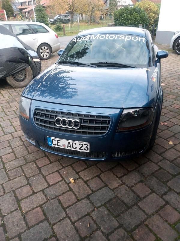 Blau Gebraucht 2002 Audi TT Coupé | 3.500 € (Fairer Preis) - Bild 1/4