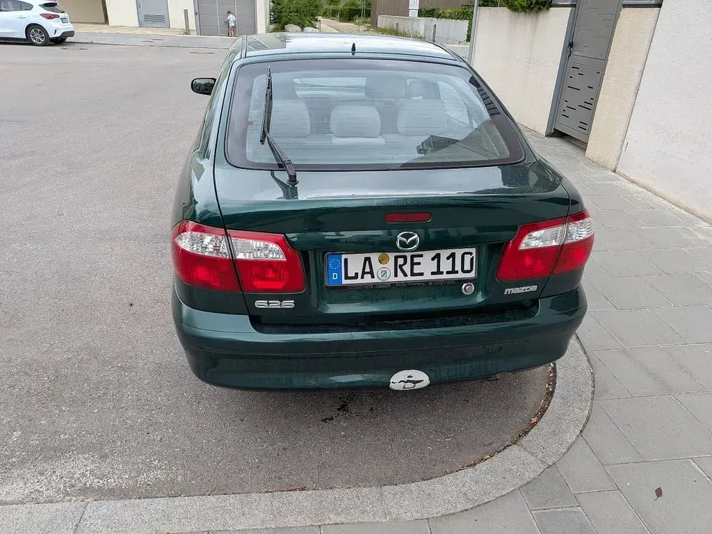 Gebraucht Mazda 626 Exclusive 116 PS (85 kW) 2000 Grün Limousine