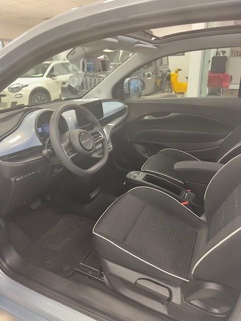 Gebraucht Fiat 500C 41 kW (57 PS) 2023 Blau Cabrio