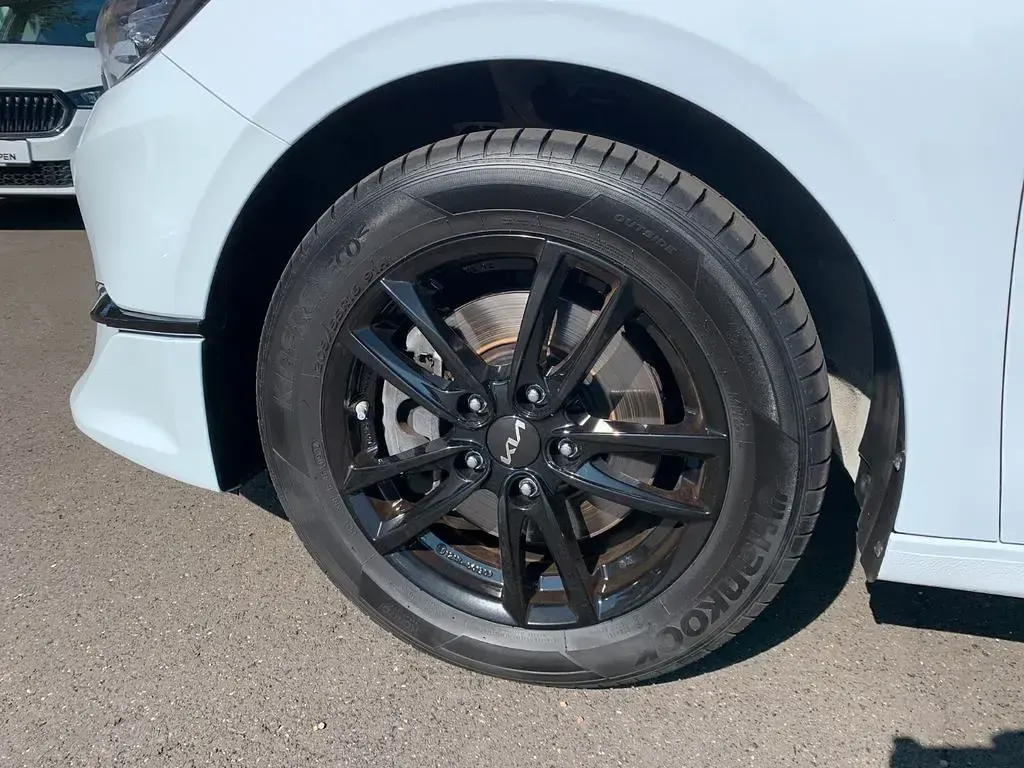 Gebraucht Kia Ceed Sportswagon 120 PS (88 kW) 2022 Weiß Kombi
