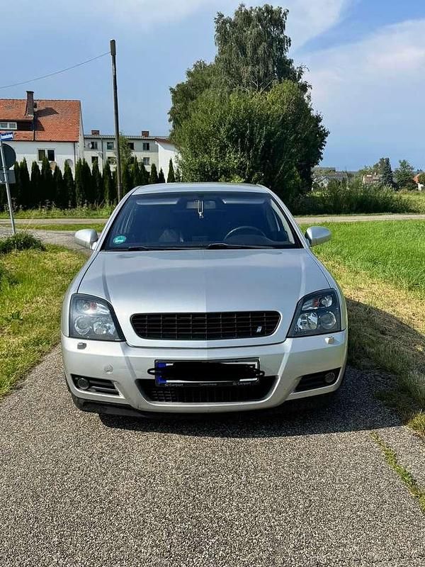Gebraucht 2004 Opel Vectra GTS Limousine | 2.299 € (Etwas zu teuer) - Bild 1/4