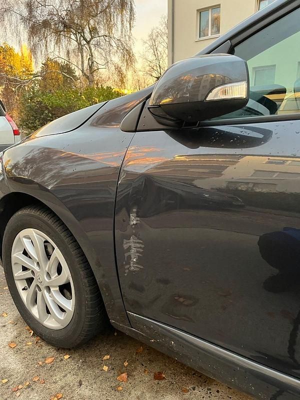 Gebraucht Renault Mégane GrandTour 110 PS (80 kW) 2014 Grau Kombi