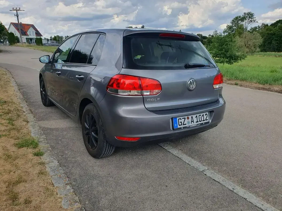 Gebraucht VW Golf VI Trendline 80 PS (58 kW) 2008 Grau Kleinwagen
