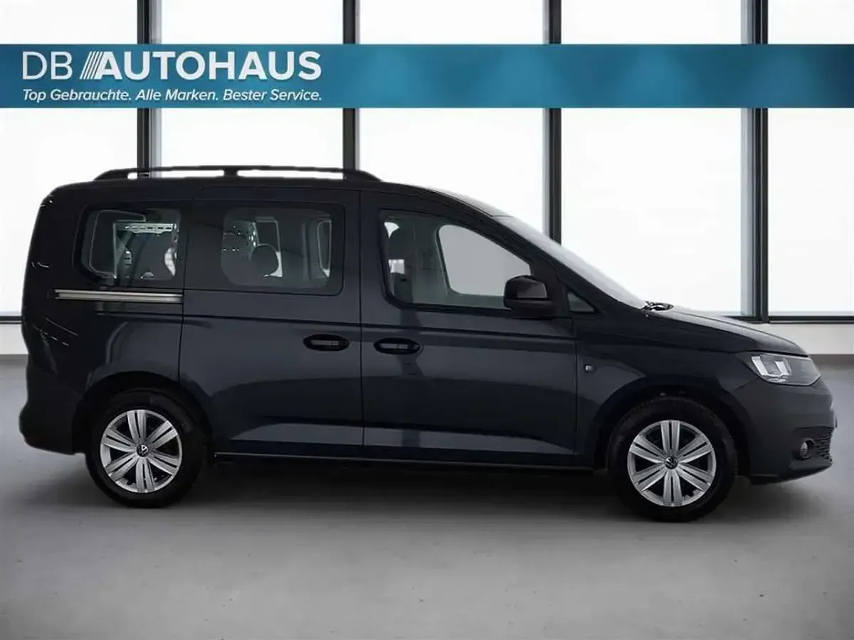 Usata VW Caddy 122 CV (89 kW) 2023 Blu Monovolume