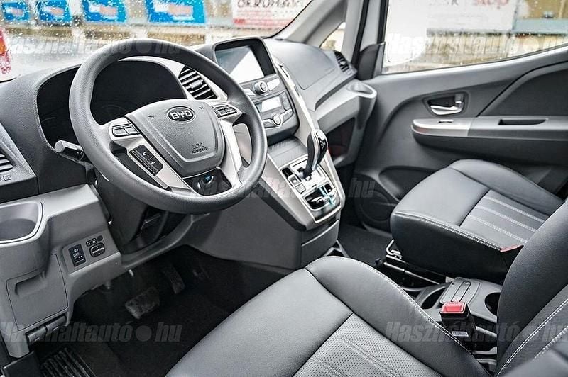 Gebraucht BYD ETP3 100 kW (136 PS) 2024 Weiß Van