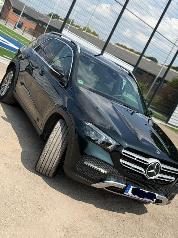 Grün Gebraucht 2020 Mercedes GLE300 SUV | 41.500 € (Superpreis) - Bild 1/4