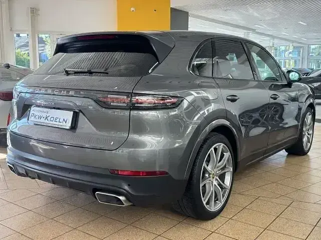 Używany Porsche Cayenne 340 KM (250 kW) 2019 Szary SUV