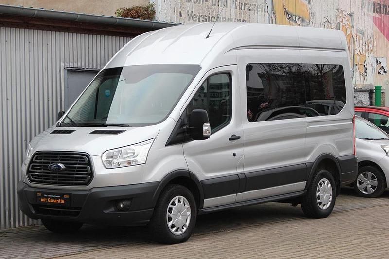 Gebraucht Ford Transit 131 PS (96 kW) 2018 Silber Van / Kleinbus